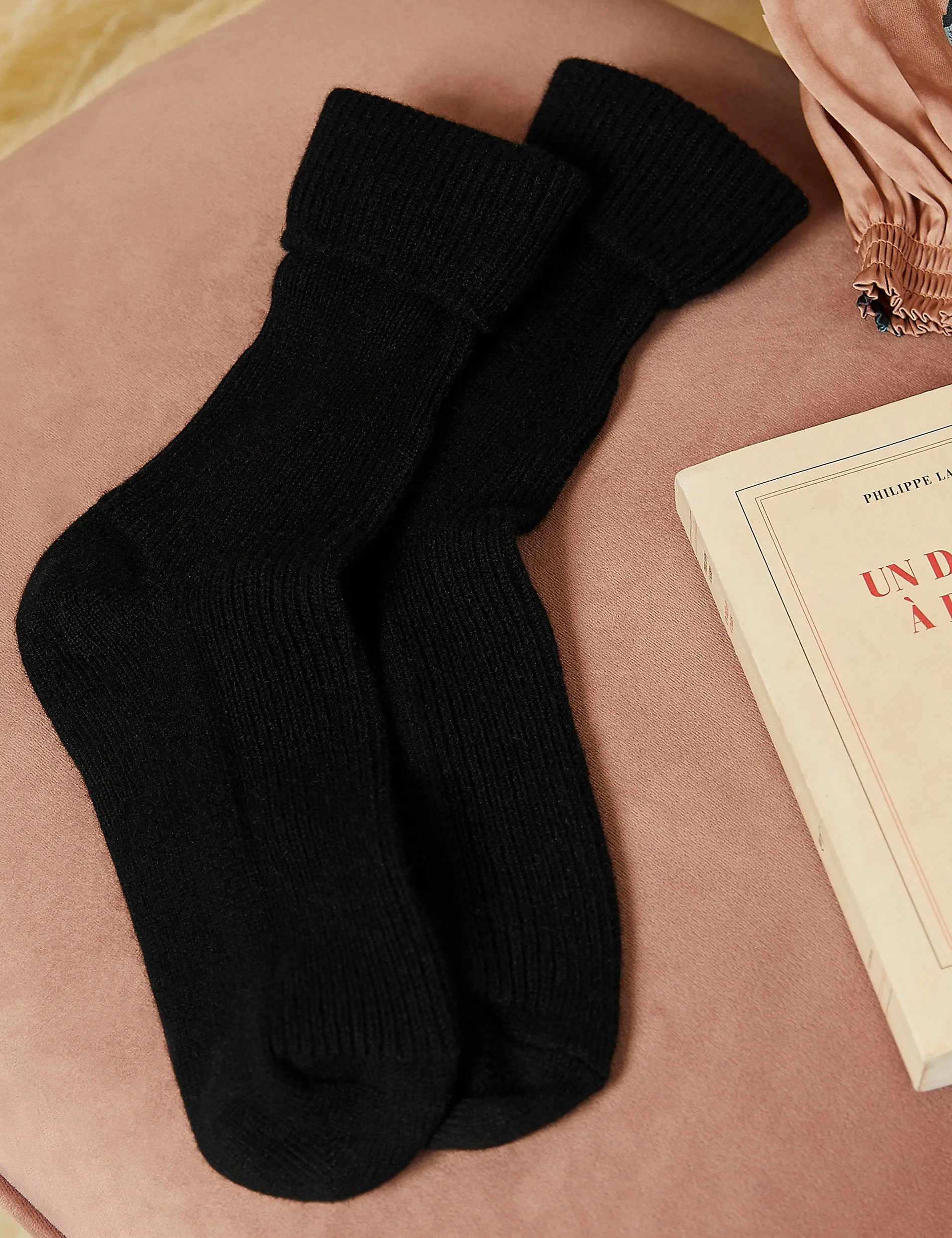Autograph pure cashmere socks, black