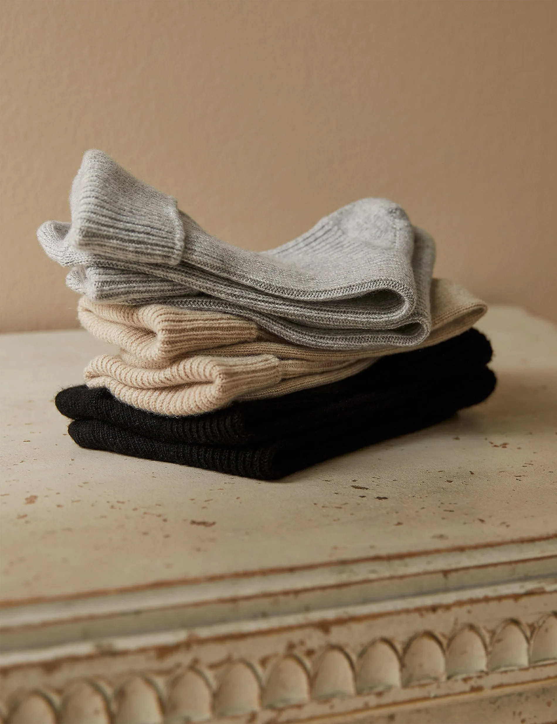 Autograph pure cashmere socks, black